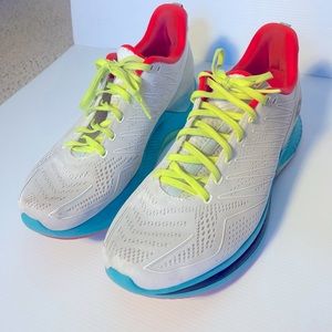 Mens Saucony Endorphin Running shoes size 12